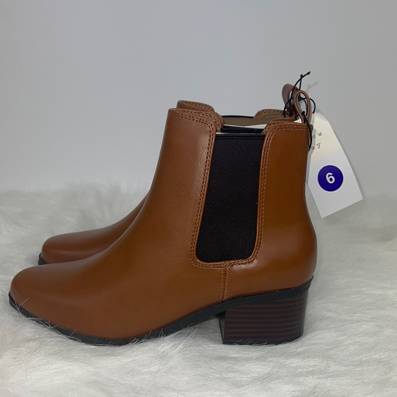 Brown boots - Picture 2 of 6